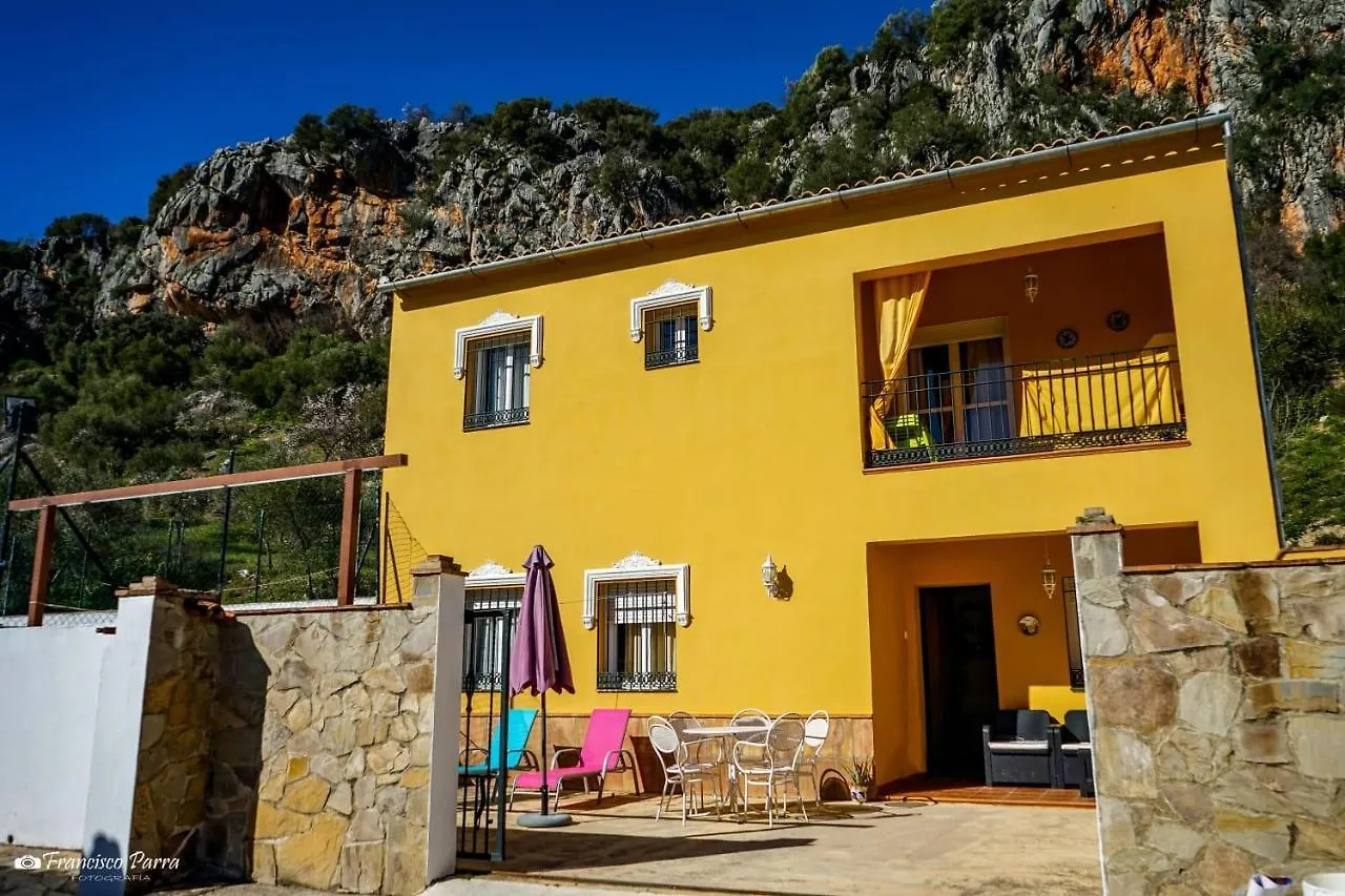 Apartment Apartamento El Serrano Benaojan